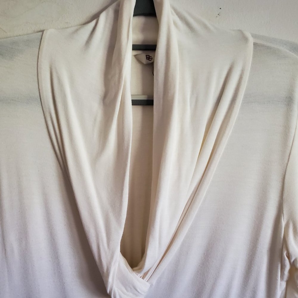 BCBGeneration‎ Blouse - Picture 4 of 13